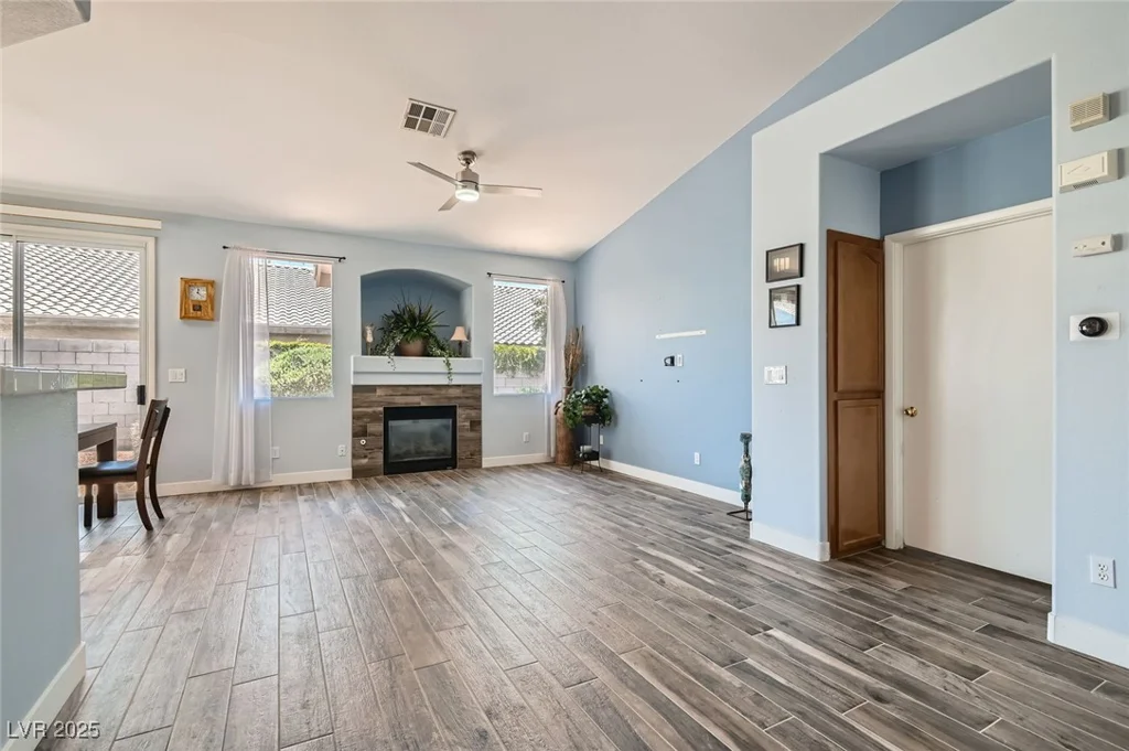 216 Twin Creek, Henderson, NV 89074