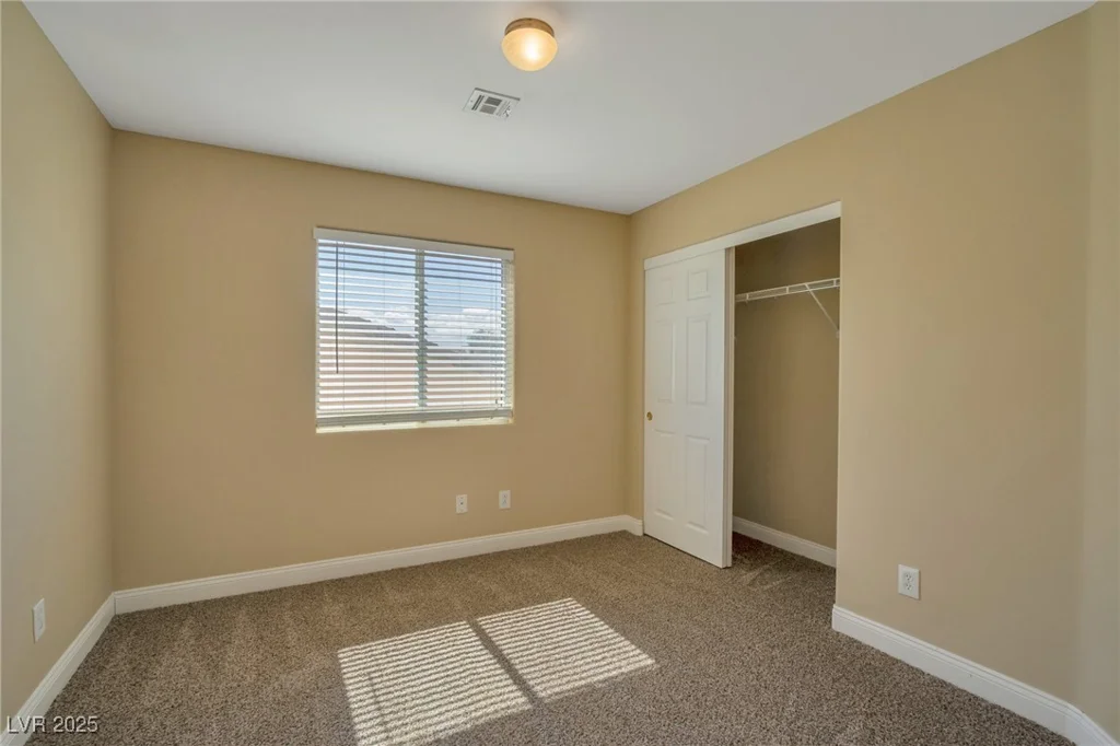 5915 Poplar Tree, Las Vegas, NV 89148