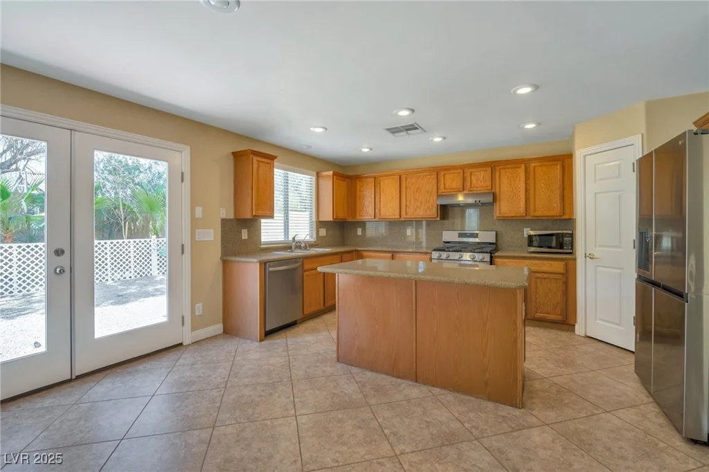 5915 Poplar Tree, Las Vegas, NV 89148