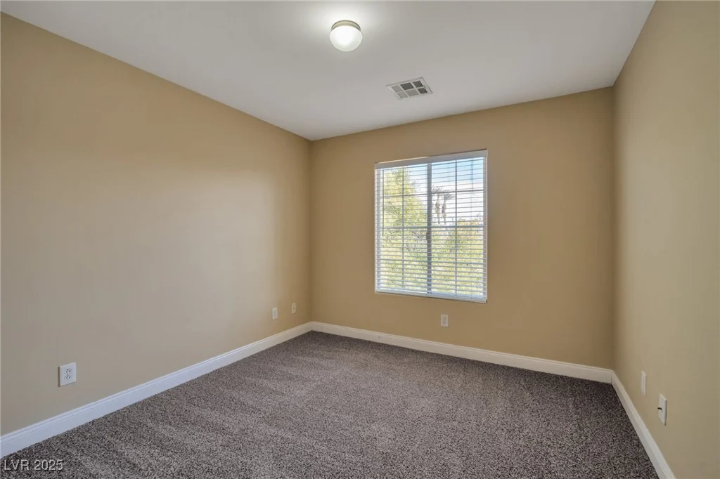 5915 Poplar Tree, Las Vegas, NV 89148
