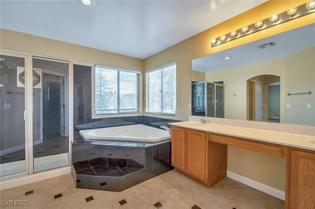 5915 Poplar Tree, Las Vegas, NV 89148