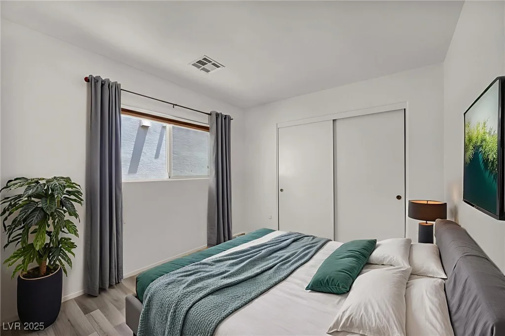 4020 Pistachio Nut, Las Vegas, NV 89115