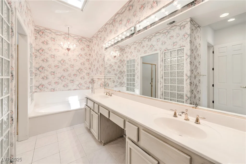 2404 Spring Water, Las Vegas, NV 89134