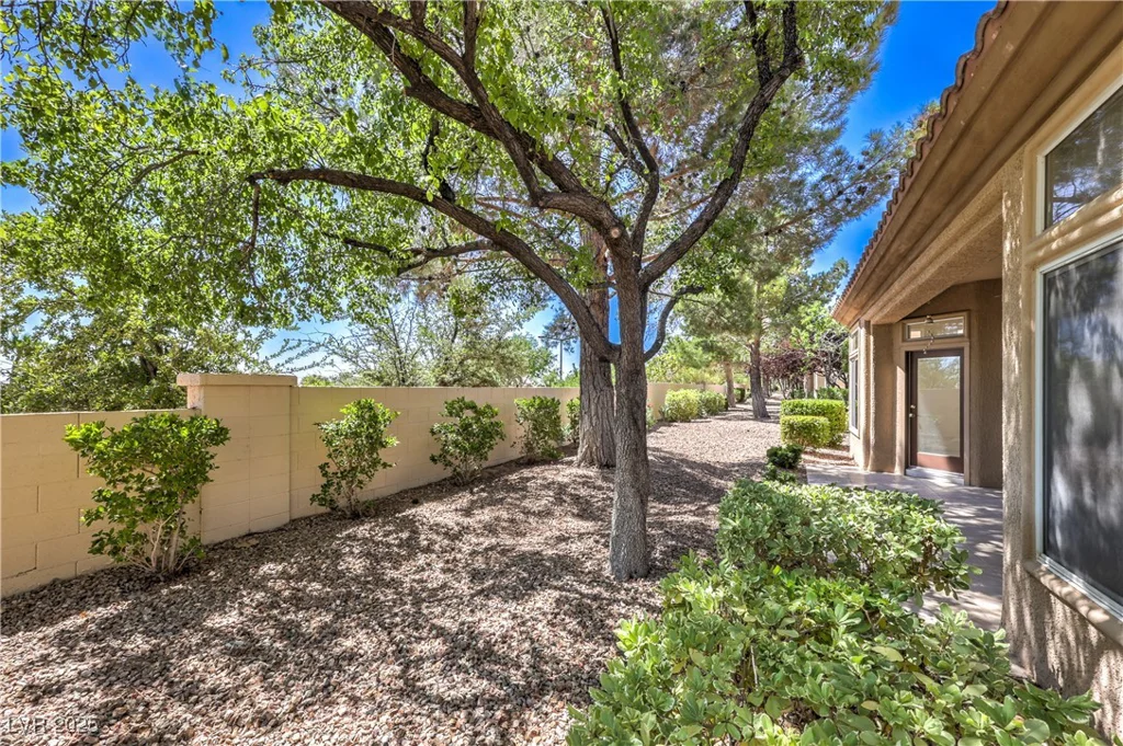 2404 Spring Water, Las Vegas, NV 89134