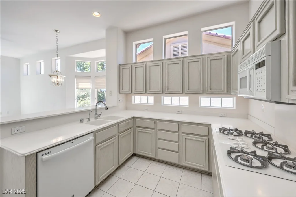 2404 Spring Water, Las Vegas, NV 89134