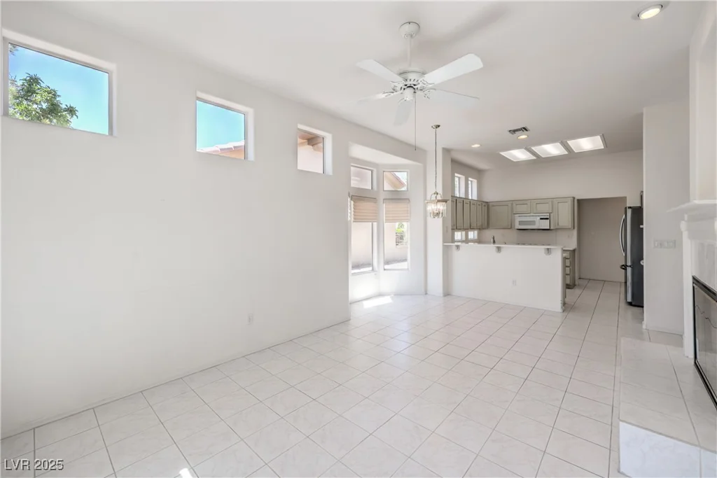 2404 Spring Water, Las Vegas, NV 89134