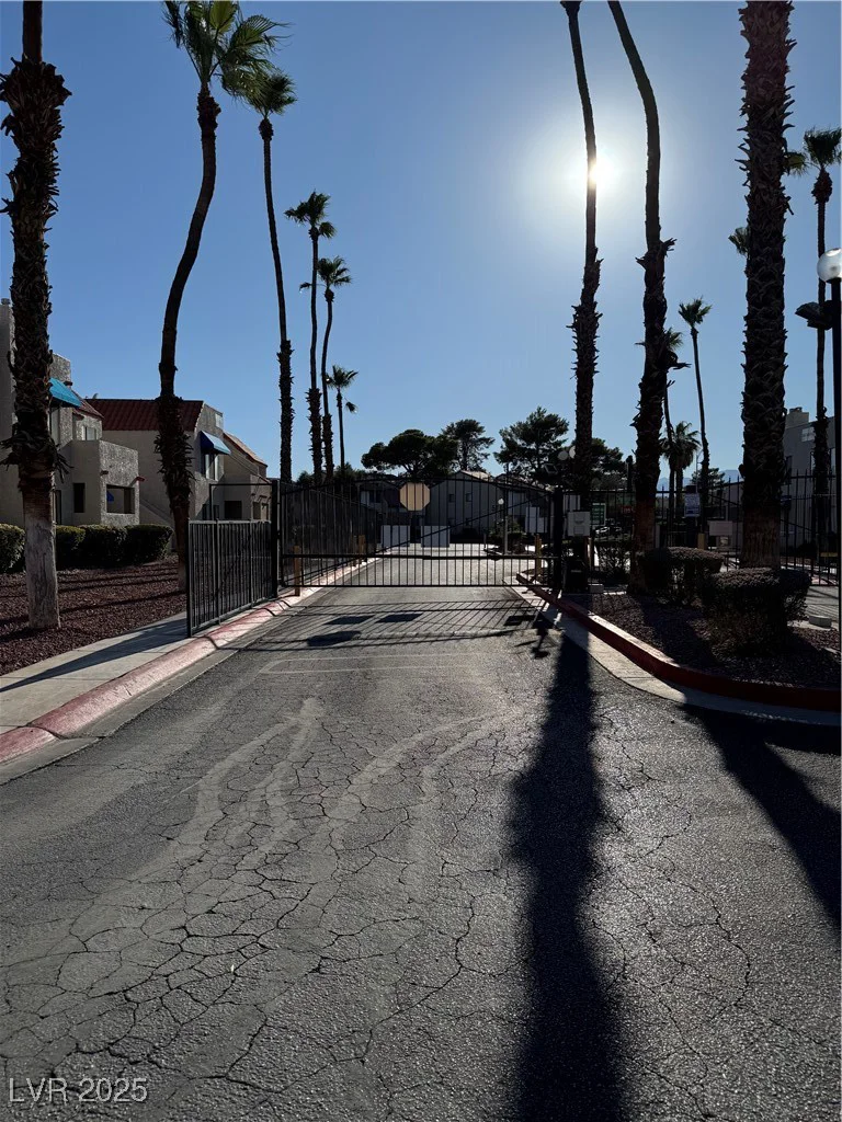 4231 Sanderling, Las Vegas, NV 89103