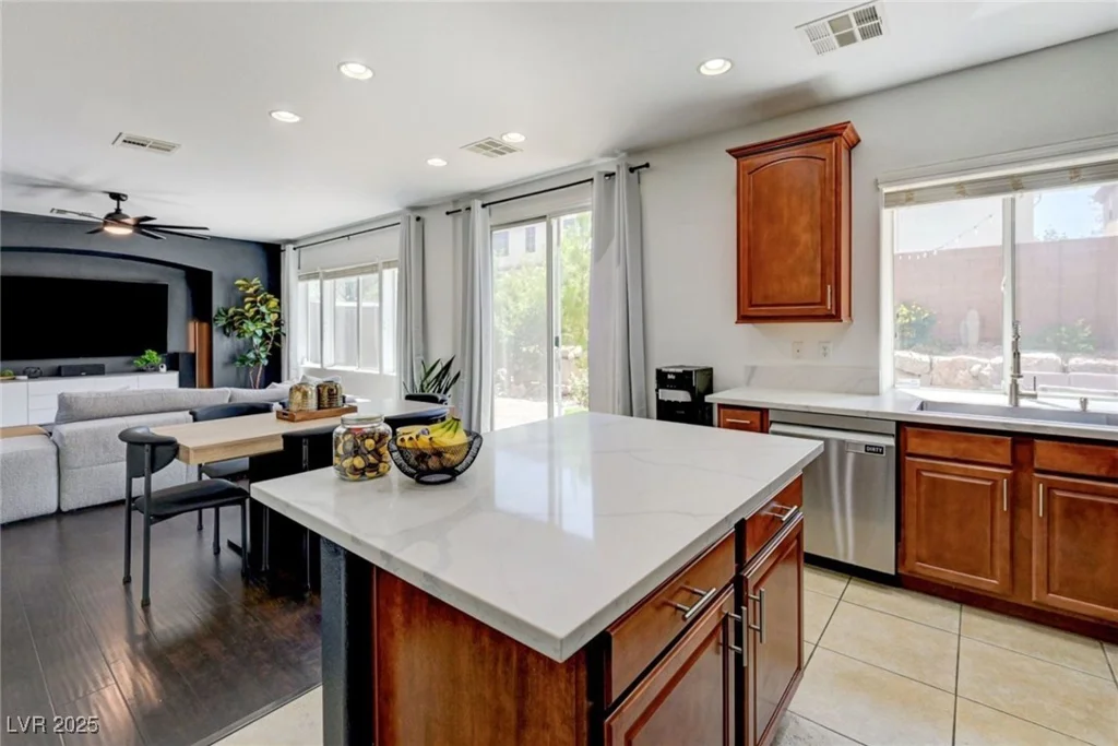 8269 Timely Treasures, Las Vegas, NV 89178