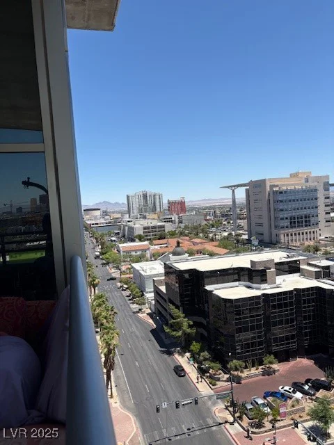 353 Bonneville, Las Vegas, NV 89101