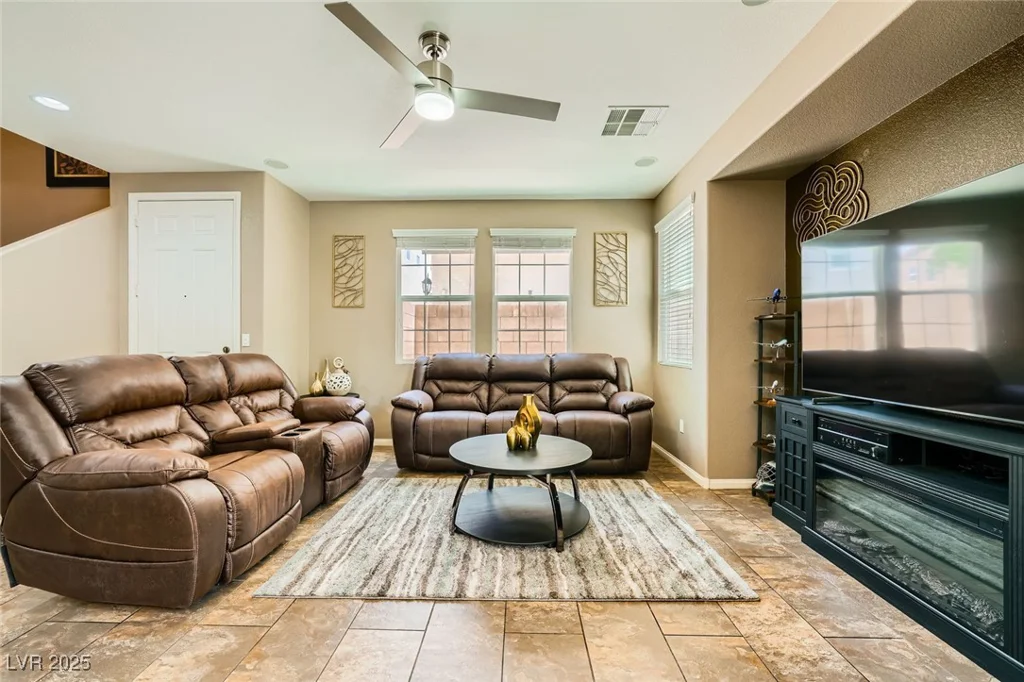 9114 Mount Wilson, Las Vegas, NV 89113