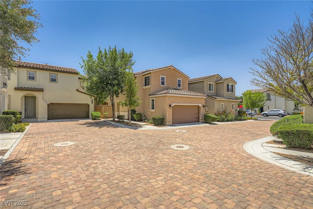 9114 Mount Wilson, Las Vegas, NV 89113