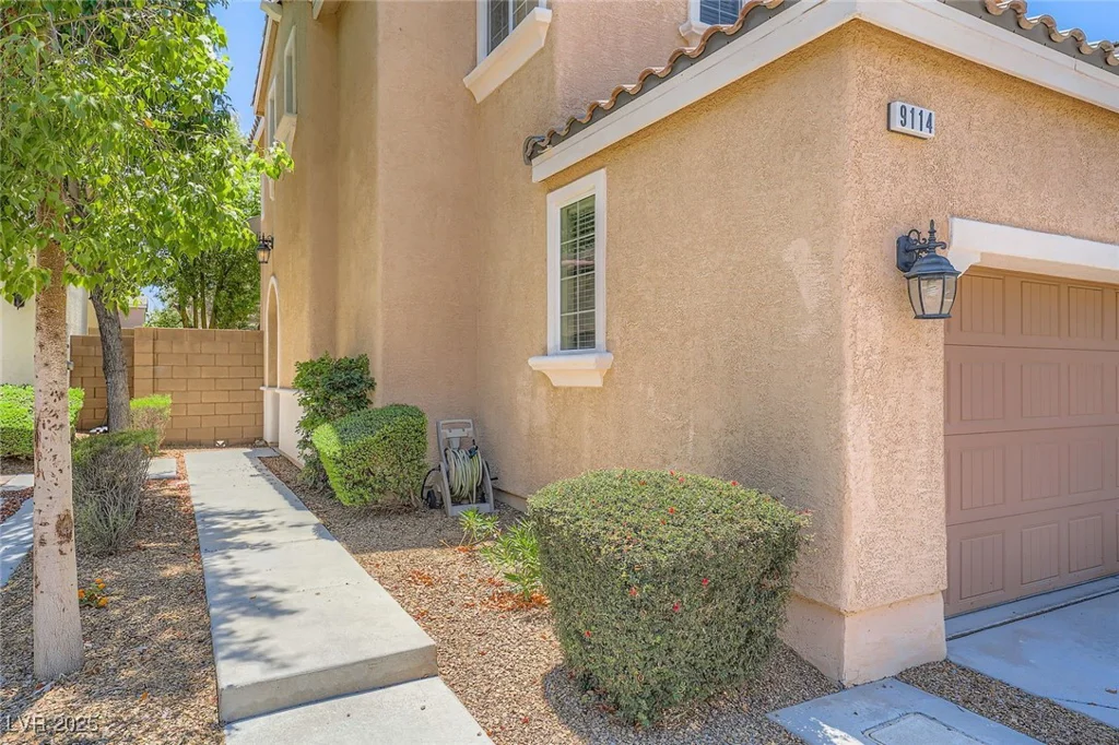 9114 Mount Wilson, Las Vegas, NV 89113