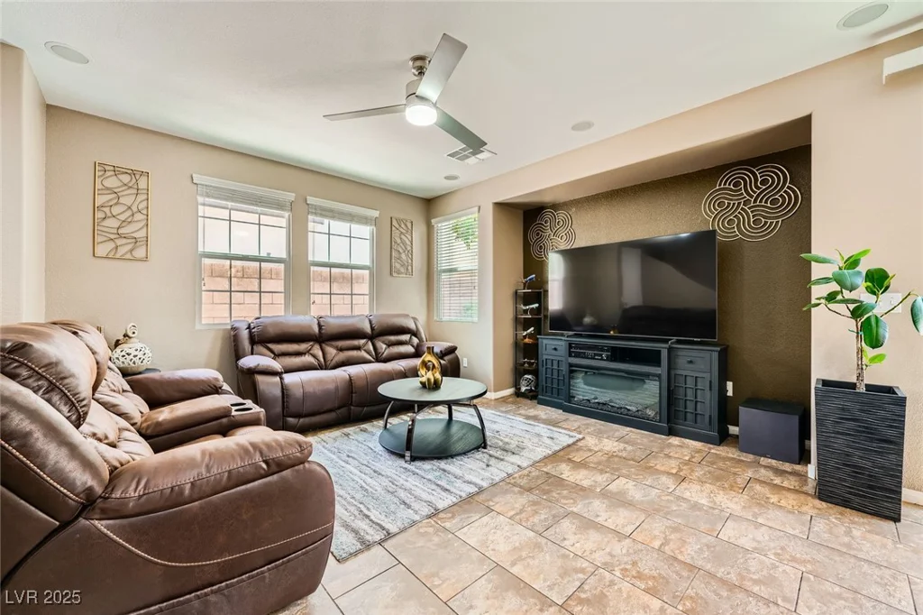 9114 Mount Wilson, Las Vegas, NV 89113