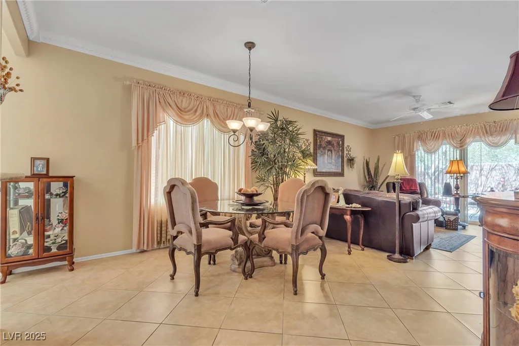 2404 Willow Wren, North Las Vegas, NV 89084