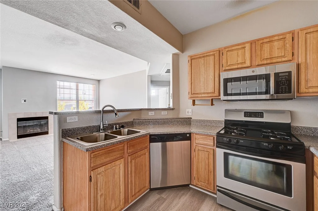 8555 Russell, Las Vegas, NV 89113