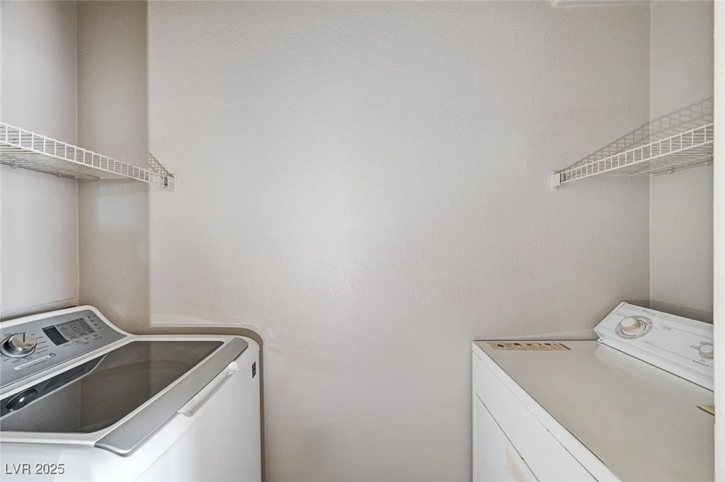 8555 Russell, Las Vegas, NV 89113