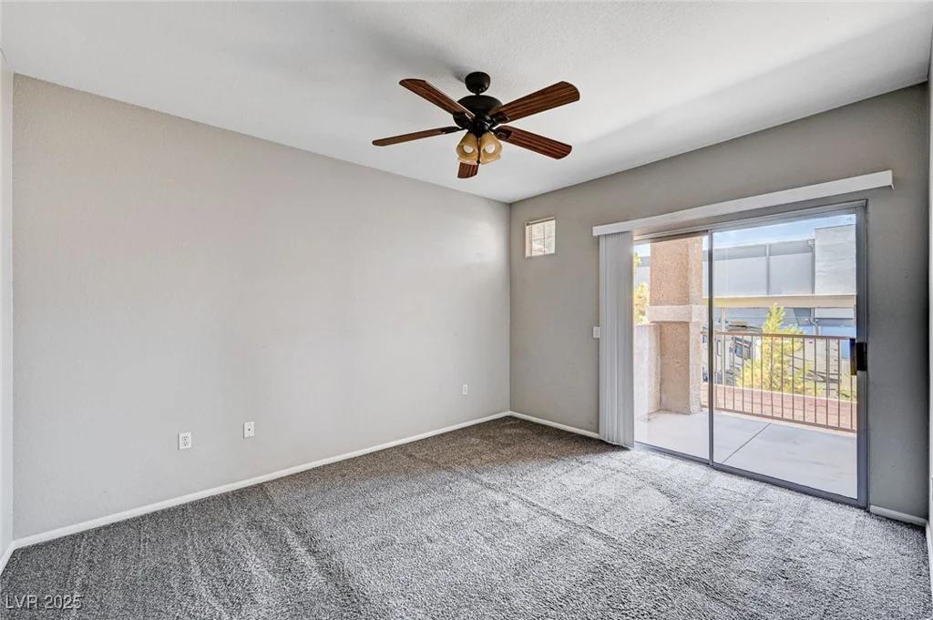 8555 Russell, Las Vegas, NV 89113