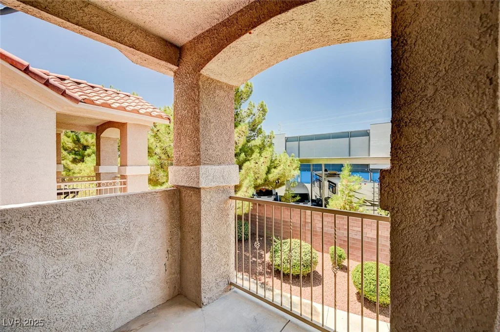 8555 Russell, Las Vegas, NV 89113