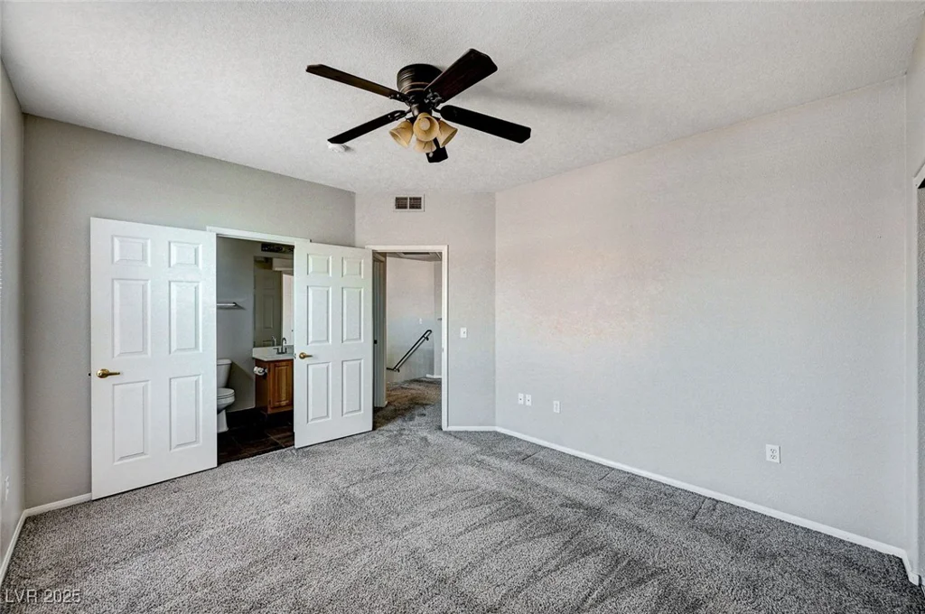 8555 Russell, Las Vegas, NV 89113