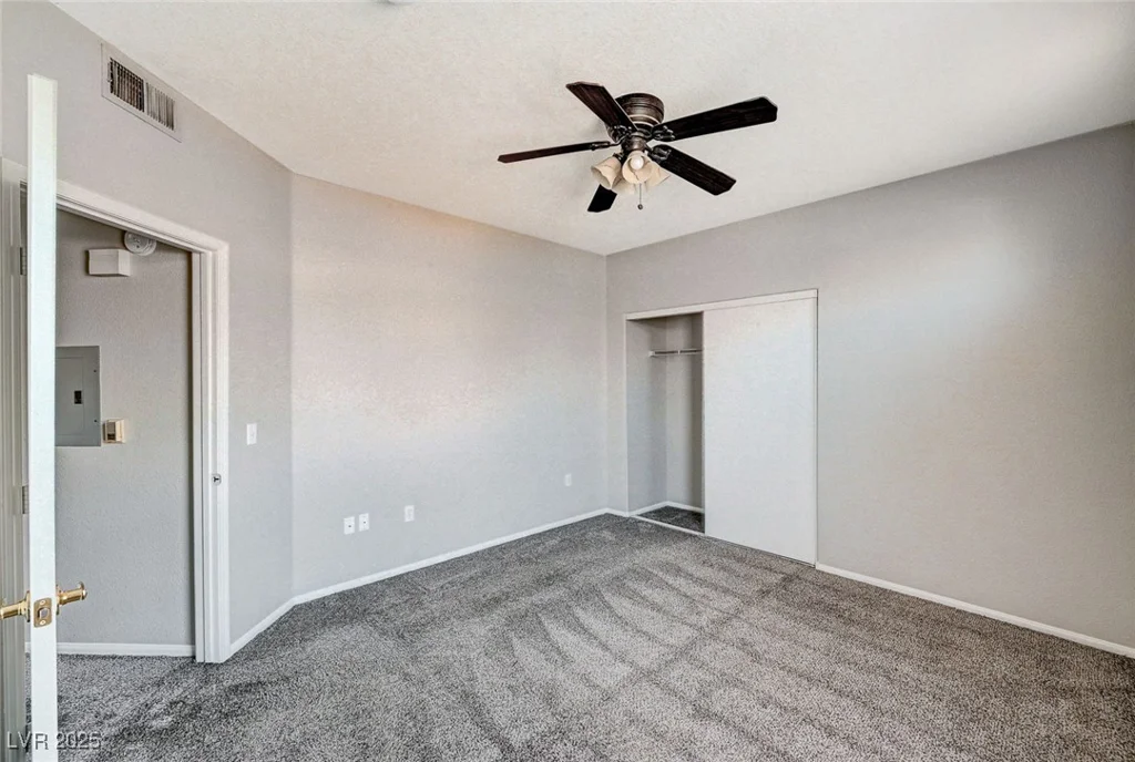 8555 Russell, Las Vegas, NV 89113