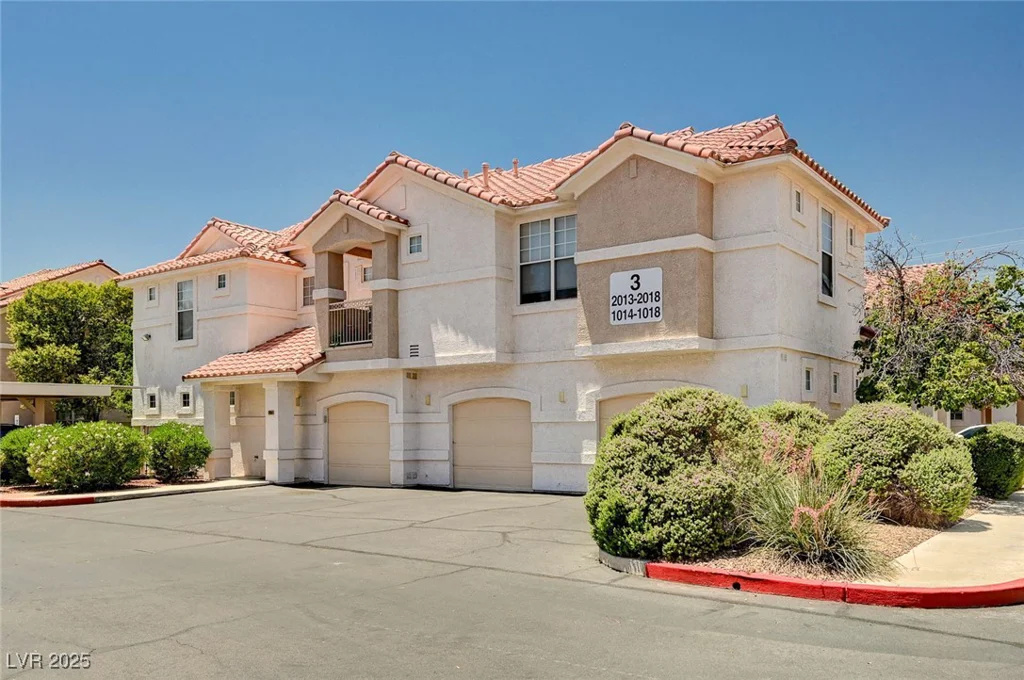 8555 Russell, Las Vegas, NV 89113