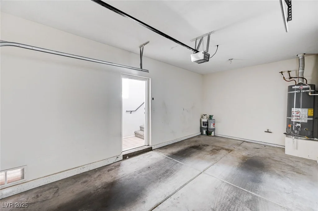 8555 Russell, Las Vegas, NV 89113