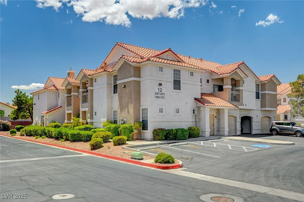 8555 Russell, Las Vegas, NV 89113