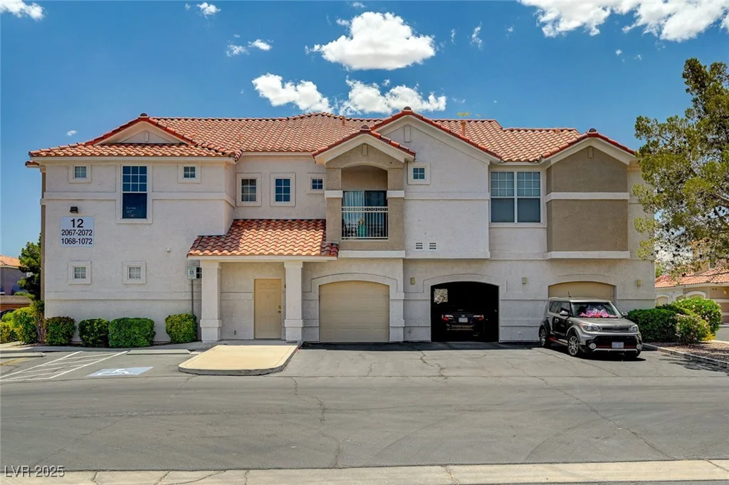 8555 Russell, Las Vegas, NV 89113