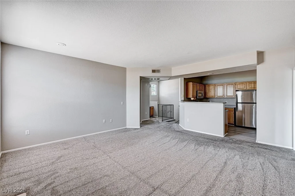 8555 Russell, Las Vegas, NV 89113