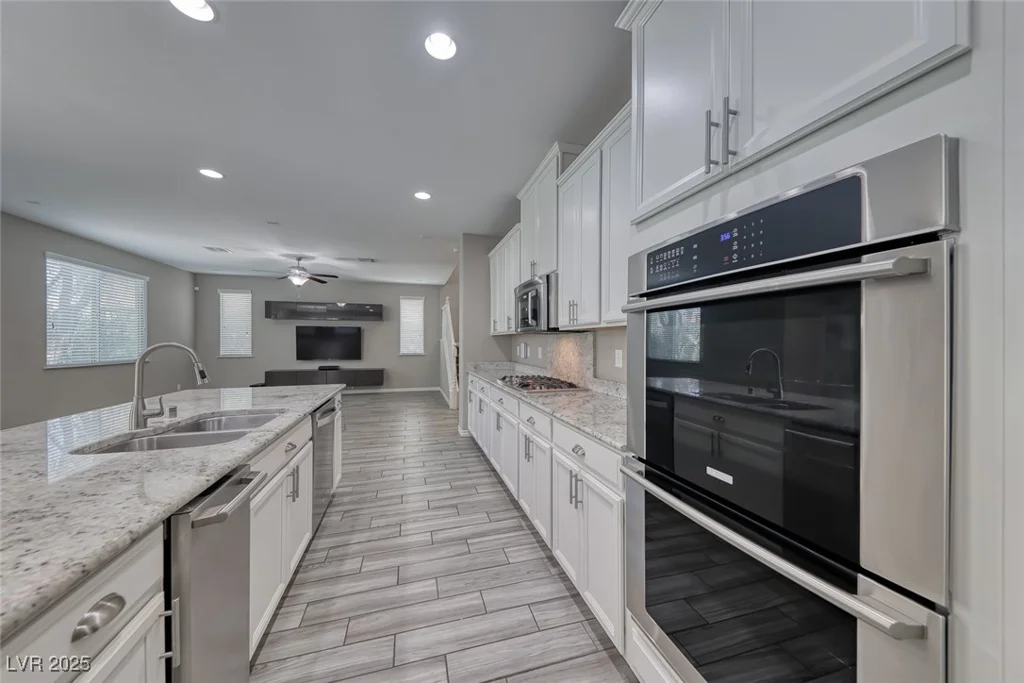 12313 Old Muirfield, Las Vegas, NV 89141