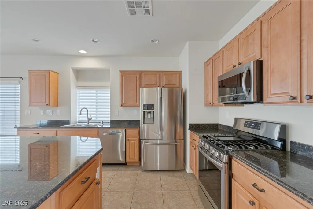 8180 Skytop Ledge, Las Vegas, NV 89178