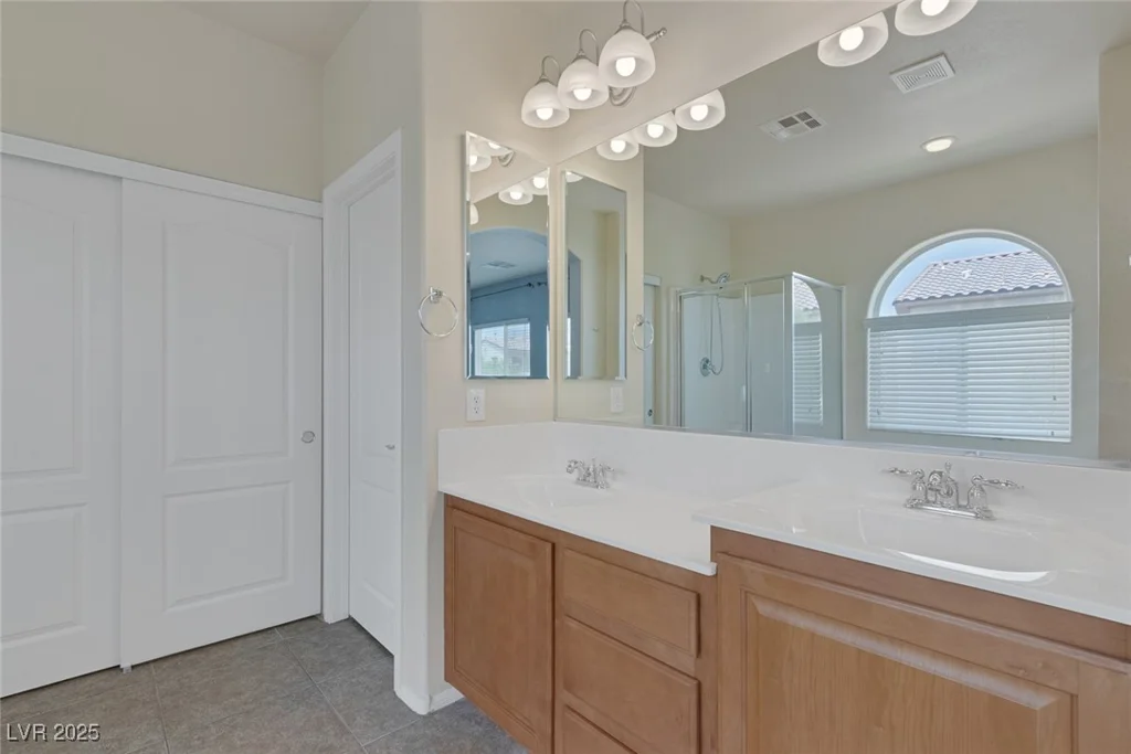 8180 Skytop Ledge, Las Vegas, NV 89178