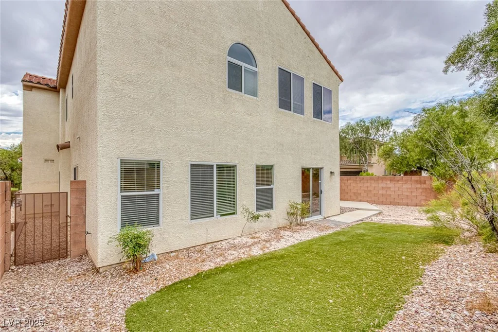 8180 Skytop Ledge, Las Vegas, NV 89178