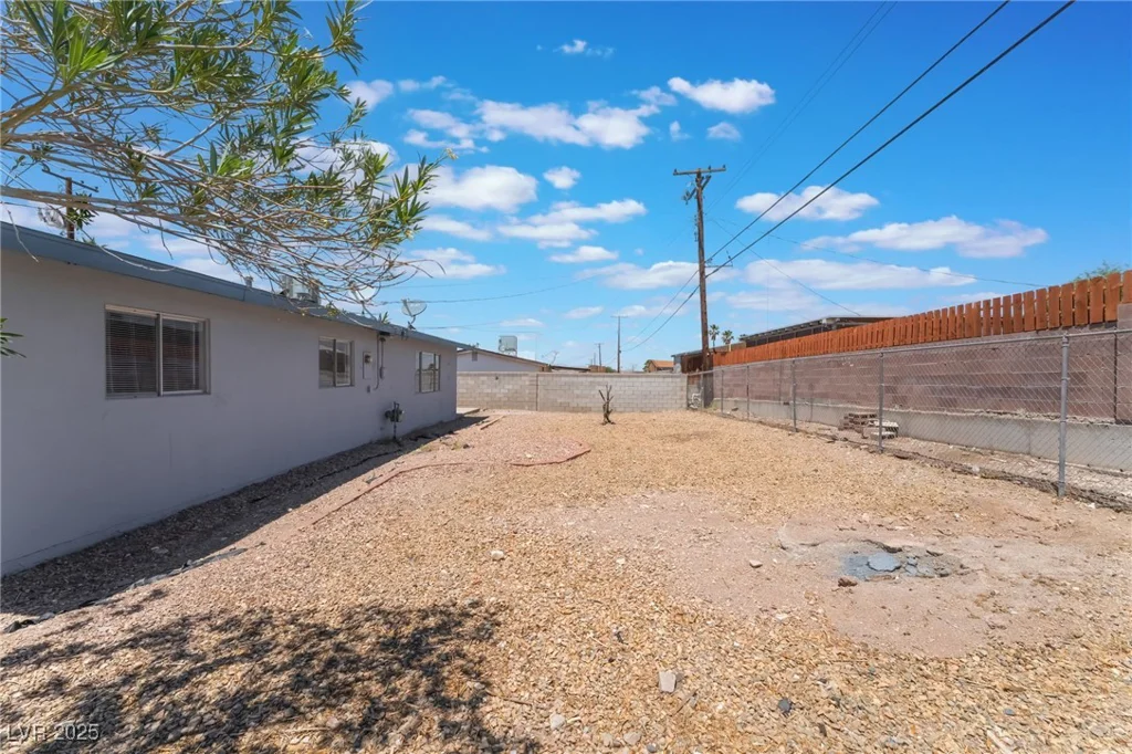 77 Constitution, Henderson, NV 89015