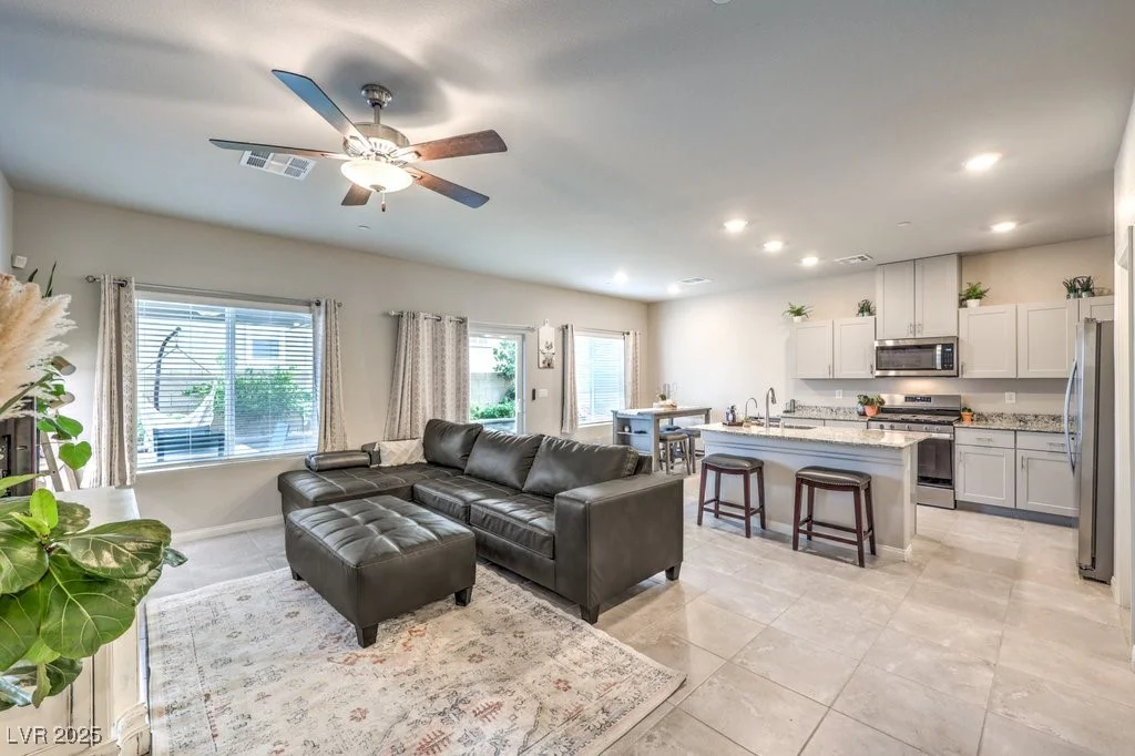 10971 Cambridge Lakes, Las Vegas, NV 89166