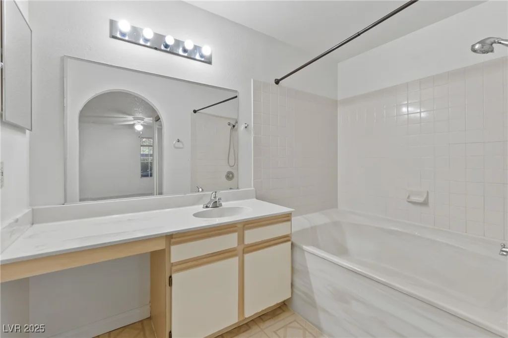 2200 Fort Apache, Las Vegas, NV 89117