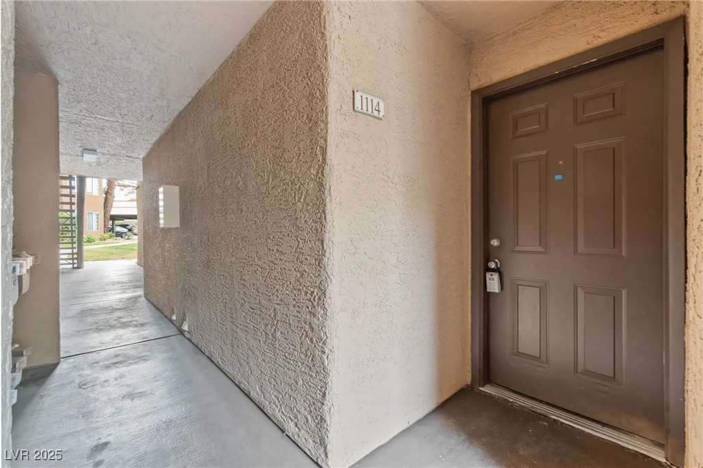 2200 Fort Apache, Las Vegas, NV 89117