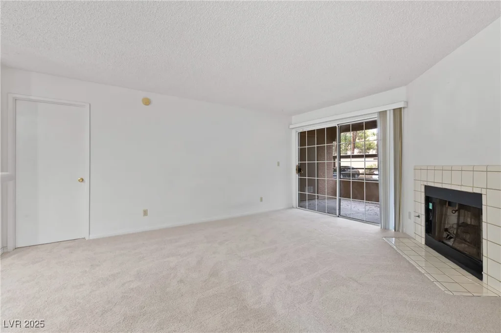 2200 Fort Apache, Las Vegas, NV 89117