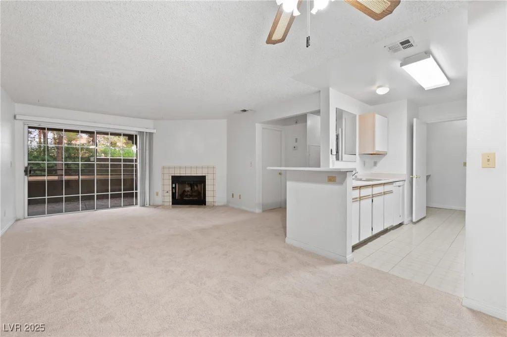 2200 Fort Apache, Las Vegas, NV 89117