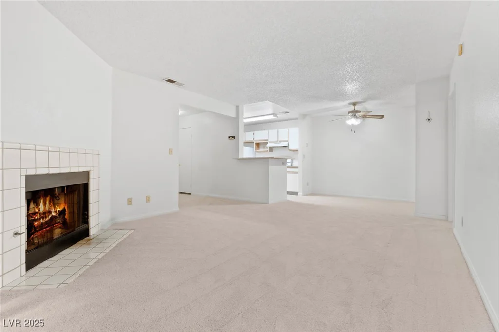 2200 Fort Apache, Las Vegas, NV 89117