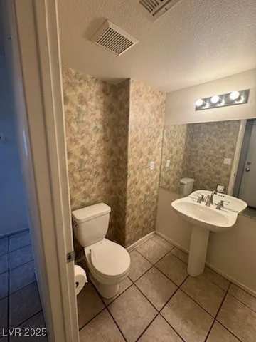 4556 New Dupell, Las Vegas, NV 89147