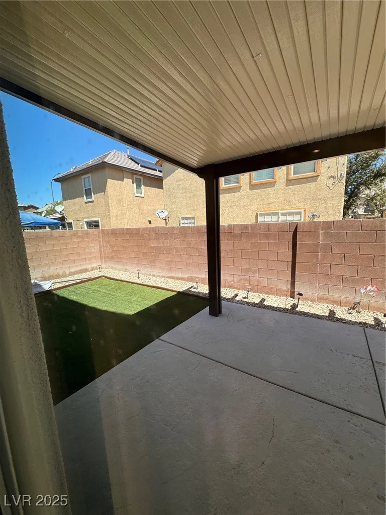 32 Yellow Peak, North Las Vegas, NV 89031