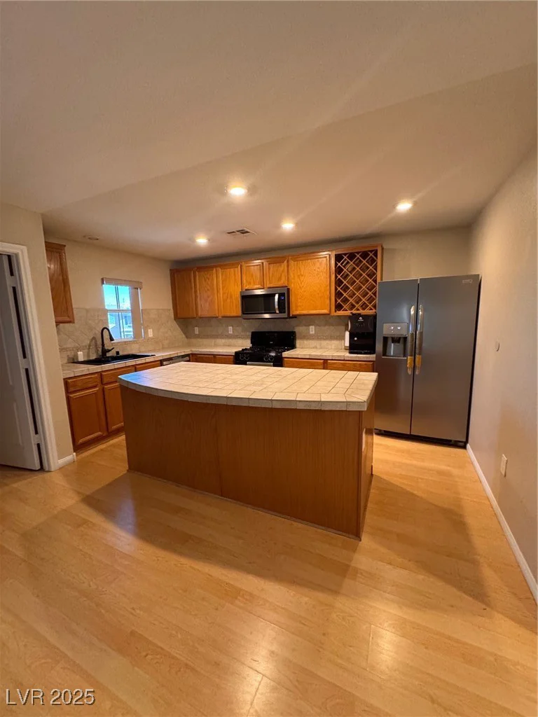 32 Yellow Peak, North Las Vegas, NV 89031