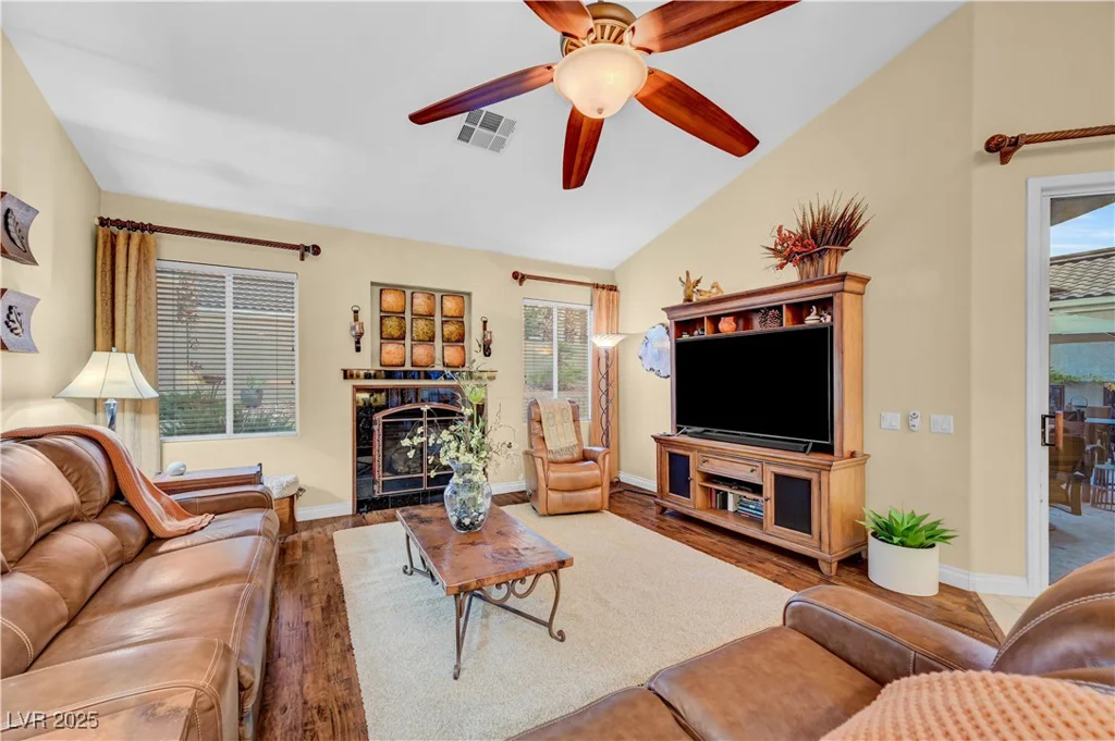 216 Chestnut Ridge, Henderson, NV 89012