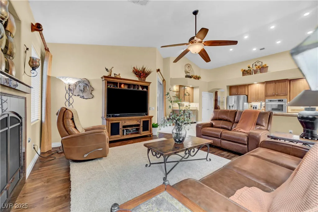 216 Chestnut Ridge, Henderson, NV 89012