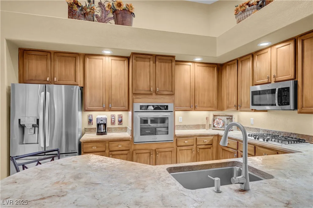 216 Chestnut Ridge, Henderson, NV 89012