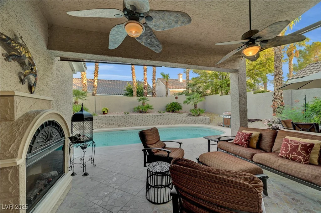 216 Chestnut Ridge, Henderson, NV 89012