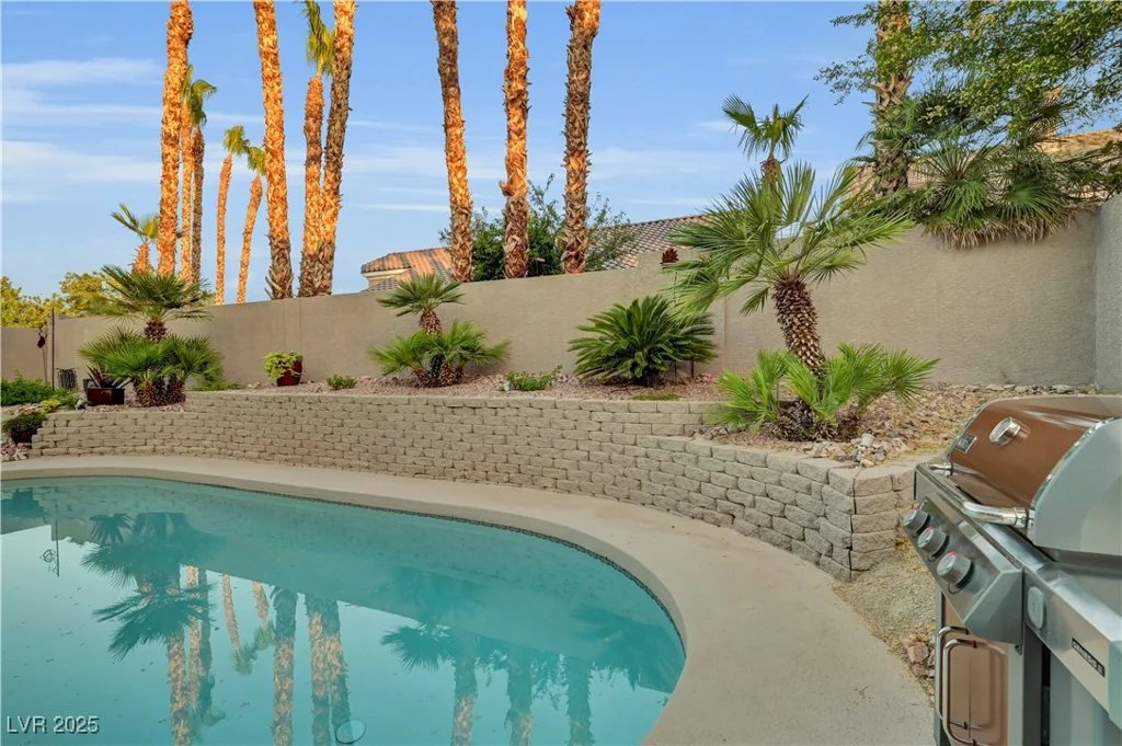 216 Chestnut Ridge, Henderson, NV 89012
