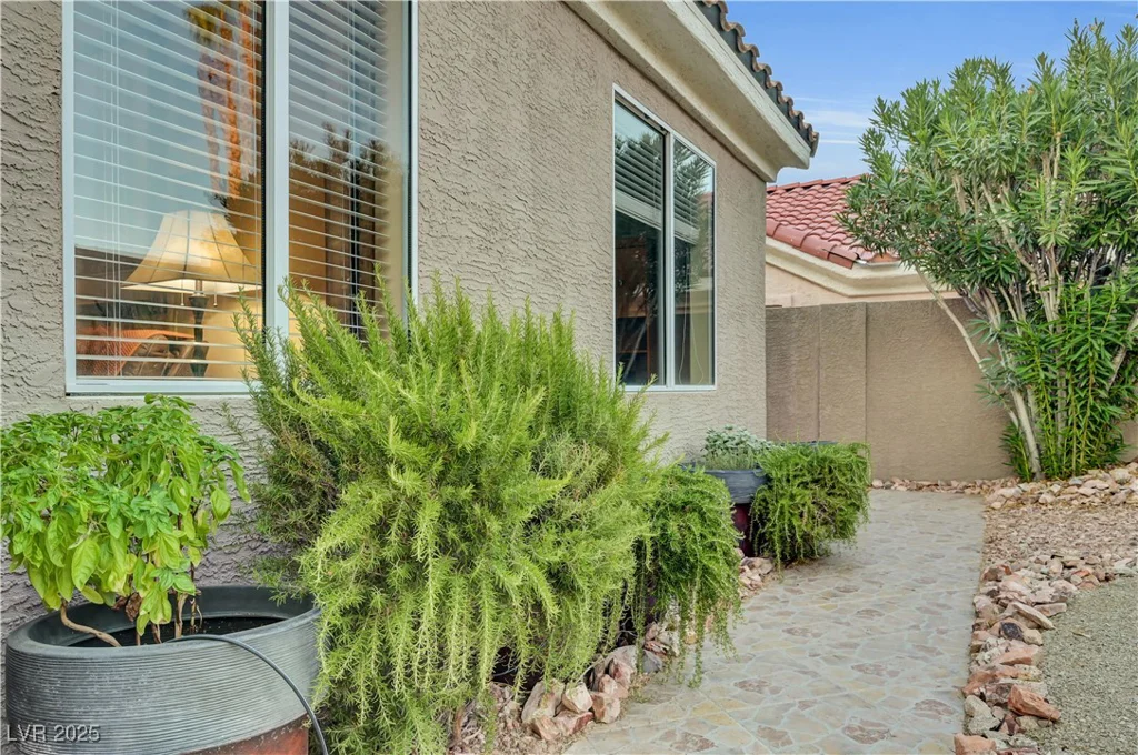 216 Chestnut Ridge, Henderson, NV 89012