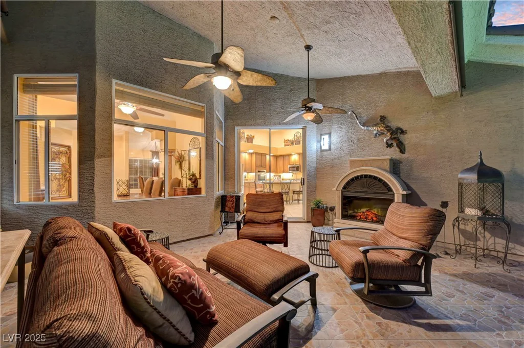 216 Chestnut Ridge, Henderson, NV 89012